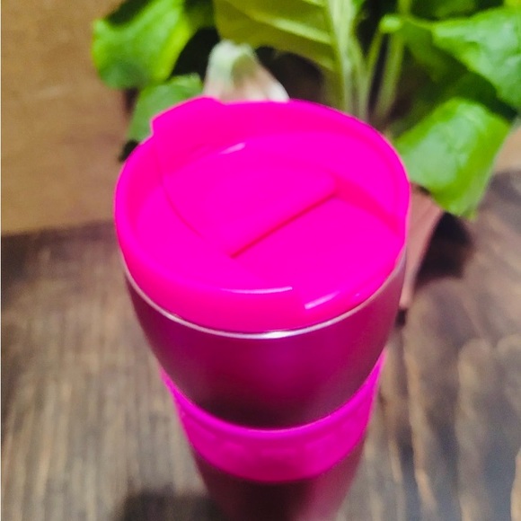 Starbucks Dragon Fruit Stainless Cup Steel Hot Pink Tumbler Insulated NWT 2022 - Picture 6 of 8